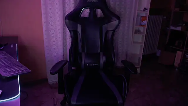 fernan redsxxx online show from December 24, 2024, 5:02 pm