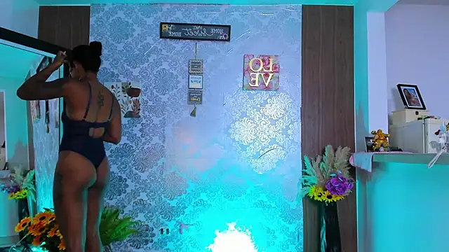 kelly thomson online show from September 30, 2025, 11:44 pm