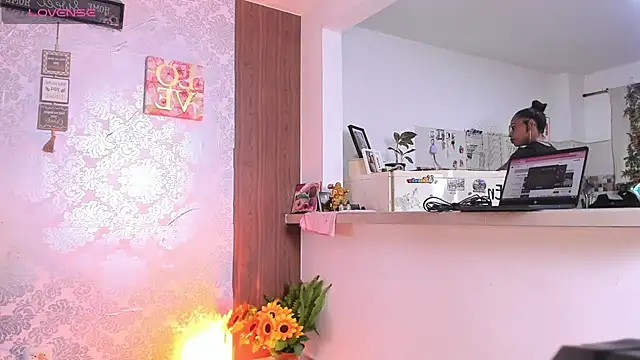 kelly thomson online show from September 19, 2025, 11:09 pm