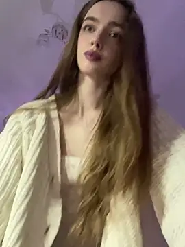 Snapshot of Weeissy chatting on January 13, 2025, 8:26 pm Weeissy online show from January 13, 2025, 8:26 pm