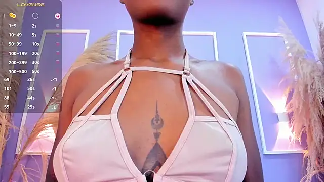 Snapshot of EmmySweett chatting on March 31, 2026, 8:22 pm EmmySweett online show from March 31, 2026, 8:22 pm