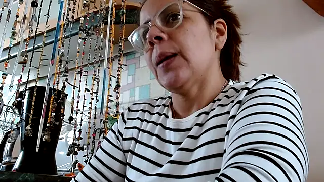 Sara Brandon online show from March 1, 2026, 2:39 pm