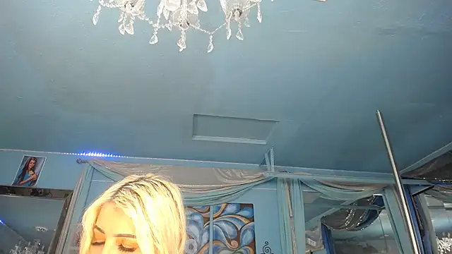 ADRIANNA FOX online show from May 16, 2026, 5:50 am