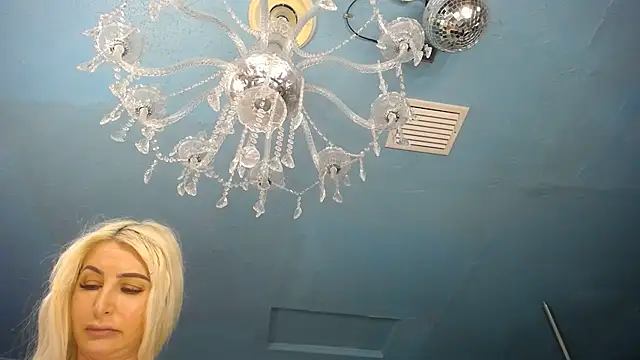 ADRIANNA FOX online show from May 10, 2026, 11:06 pm