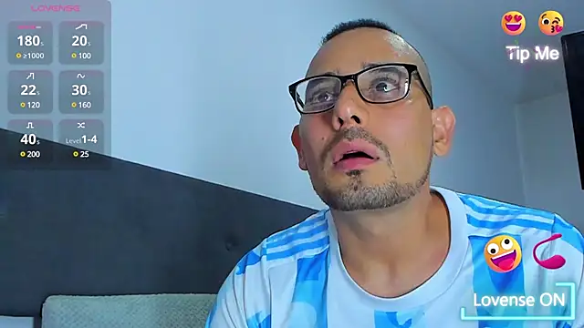 Snapshot of jhonyalzate2 chatting on February 13, 2025, 12:46 am jhonyalzate2 online show from February 13, 2025, 12:46 am