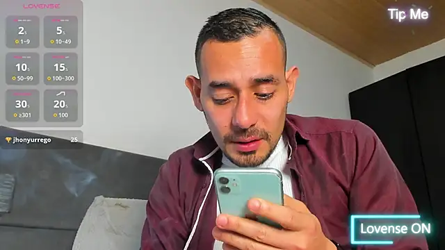 Snapshot of jhonyalzate2 chatting on May 28, 2026, 1:35 am jhonyalzate2 online show from May 28, 2026, 1:35 am