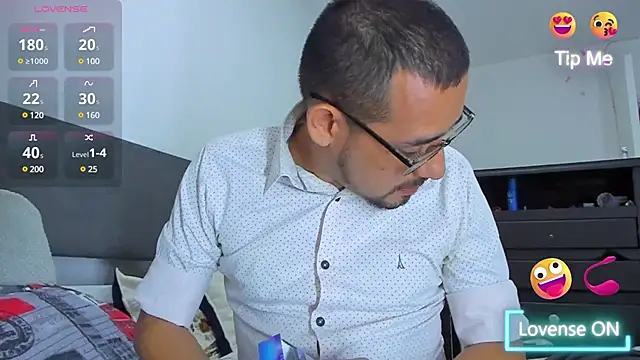 Snapshot of jhonyalzate2 chatting on January 30, 2025, 12:18 am jhonyalzate2 online show from January 30, 2025, 12:18 am