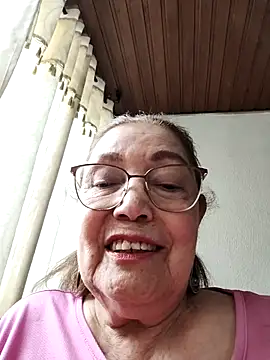 Snapshot of Vicky_Rosse chatting on May 8, 2026, 9:07 pm Vicky Rosse online show from May 8, 2026, 9:07 pm