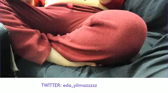 Snapshot of sexy_modelll chatting on March 6, 2025, 1:03 pm sexy modelll online show from March 6, 2025, 1:03 pm