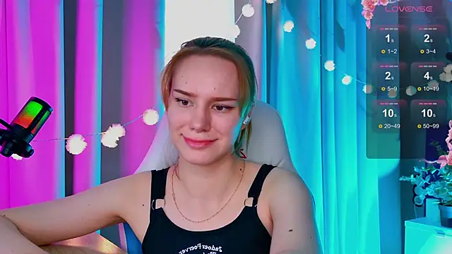 Snapshot of Ramona___ chatting on March 18, 2025, 12:06 pm Ramona online show from March 18, 2025, 12:06 pm