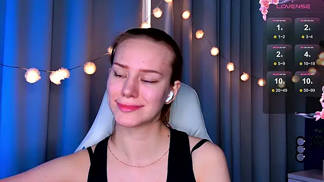 Snapshot of Ramona___ chatting on March 12, 2025, 5:46 am Ramona online show from March 12, 2025, 5:46 am
