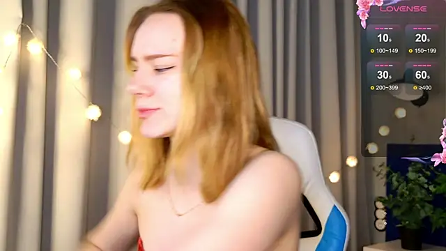 Snapshot of Ramona___ chatting on February 13, 2025, 5:58 am Ramona online show from February 13, 2025, 5:58 am