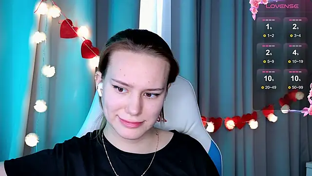 Snapshot of Ramona___ chatting on February 17, 2025, 12:38 pm Ramona online show from February 17, 2025, 12:38 pm
