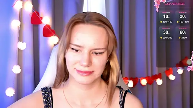 Snapshot of Ramona___ chatting on February 18, 2025, 9:43 am Ramona online show from February 18, 2025, 9:43 am