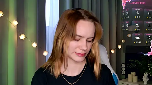Snapshot of Ramona___ chatting on February 21, 2025, 9:34 am Ramona online show from February 21, 2025, 9:34 am