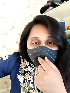 Snapshot of Indiantina chatting on November 12, 2025, 9:35 am Indiantina online show from November 12, 2025, 9:35 am