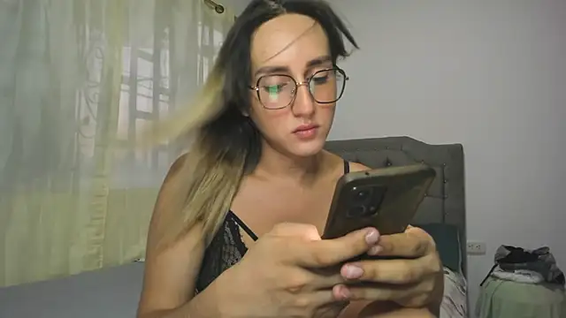 andrea hills online show from January 27, 2025, 11:11 pm