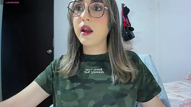 andrea hills online show from April 20, 2026, 1:56 pm