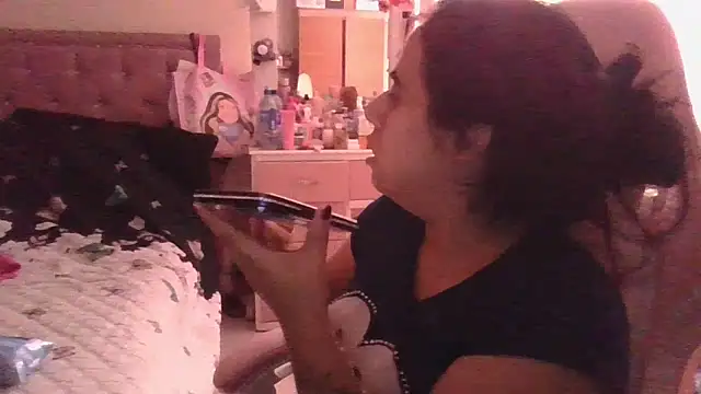 annarose19 online show from March 25, 2026, 9:35 pm