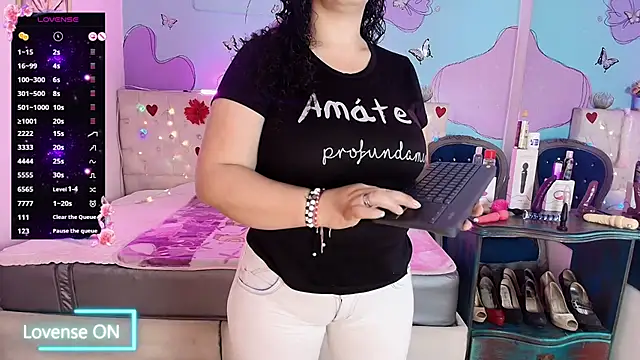 Snapshot of Zaly_mature chatting on April 11, 2026, 12:07 am Zaly mature online show from April 11, 2026, 12:07 am