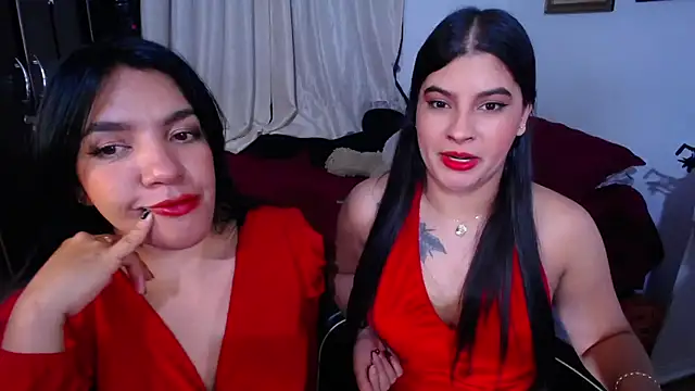 Snapshot of Sharlottee chatting on July 2, 2026, 10:38 pm Sharlottee online show from July 2, 2026, 10:38 pm
