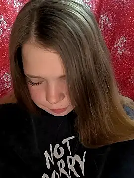 Zuli Kiska online show from May 7, 2026, 7:39 pm