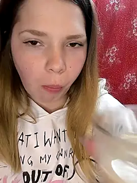 Zuli Kiska online show from March 10, 2026, 7:29 pm