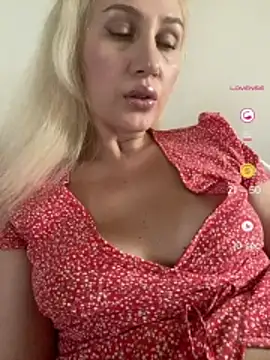 YourBlondee online show from July 14, 2026, 12:21 am