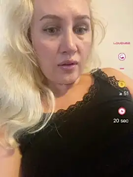 YourBlondee online show from July 6, 2026, 1:01 am