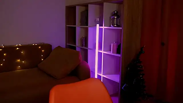 ItsAlisia online show from January 19, 2026, 6:39 am