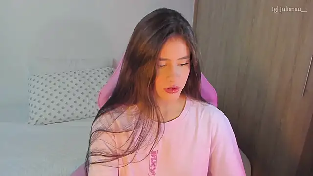 iriswest  online show from March 12, 2025, 2:41 am