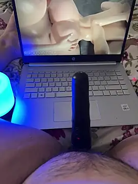 Snapshot of mushkimeow chatting on November 2, 2025, 12:37 am mushkimeow online show from November 2, 2025, 12:37 am