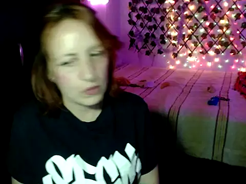 Snapshot of kittykalor09 chatting on March 4, 2026, 1:35 am kittykalor09 online show from March 4, 2026, 1:35 am