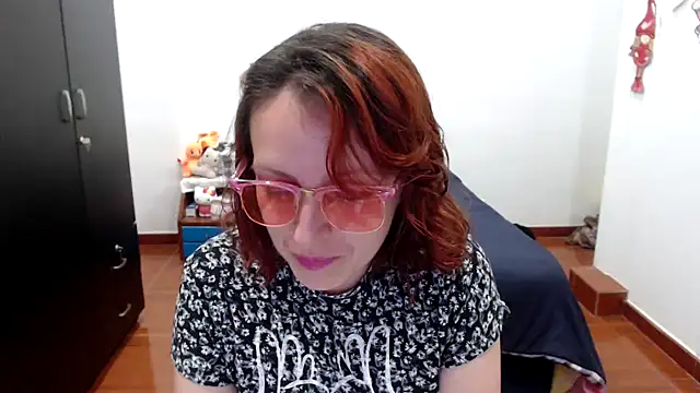 kittykalor09 online show from January 6, 2026, 1:31 am