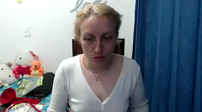 Snapshot of kittykalor09 chatting on December 9, 2024, 2:45 am kittykalor09 online show from December 9, 2024, 2:45 am