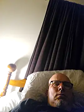 ke5eeo2 online show from April 13, 2026, 12:47 am