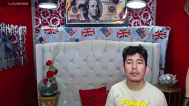 Snapshot of shannentrans chatting on January 28, 2025, 1:05 pm shannentrans online show from January 28, 2025, 1:05 pm