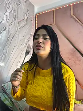 Snapshot of natalia-888 chatting on November 22, 2025, 12:43 am natalia-888 online show from November 22, 2025, 12:43 am