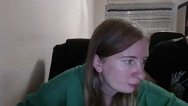 PeterAndJen online show from October 19, 2025, 6:21 pm