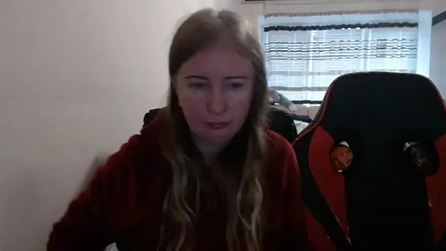 PeterAndJen online show from November 16, 2025, 7:13 am