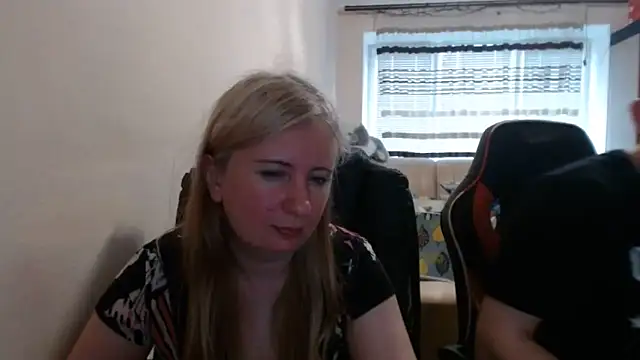 PeterAndJen online show from May 27, 2026, 4:25 pm