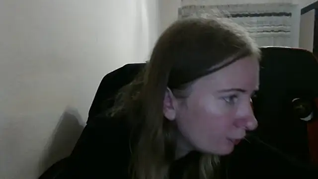 PeterAndJen online show from October 9, 2025, 8:09 pm