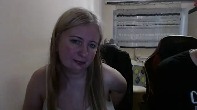 PeterAndJen online show from May 24, 2026, 6:08 pm