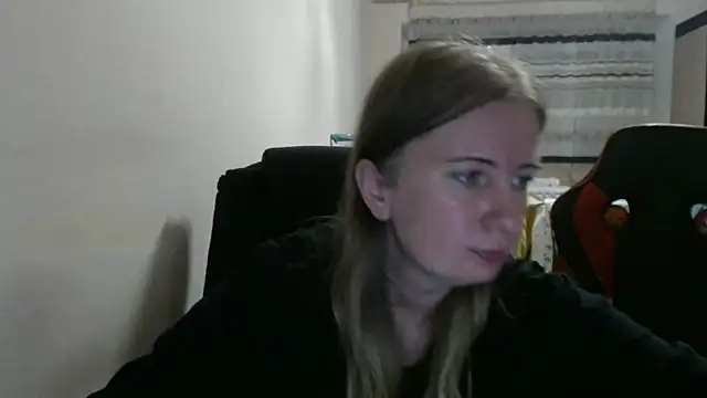 PeterAndJen online show from September 28, 2025, 8:05 pm