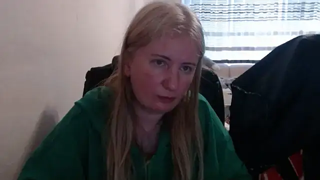 PeterAndJen online show from April 21, 2026, 5:30 pm