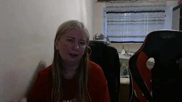 PeterAndJen online show from May 9, 2026, 5:27 pm
