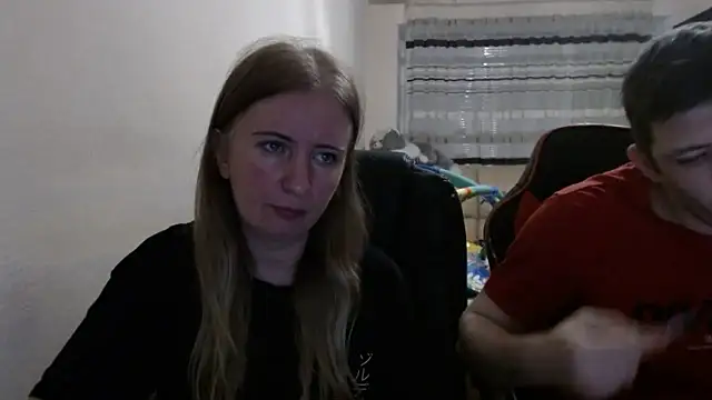 PeterAndJen online show from September 24, 2025, 6:36 pm