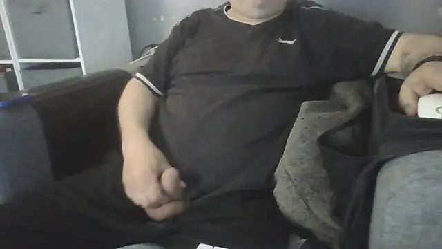 Snapshot of Naturistmale45 chatting on April 28, 2026, 10:41 am Naturistmale45 online show from April 28, 2026, 10:41 am
