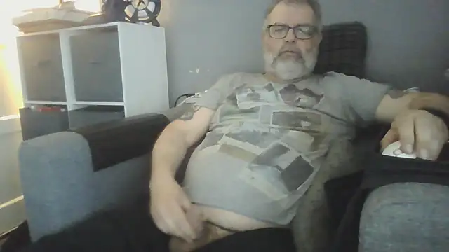Snapshot of Naturistmale45 chatting on April 21, 2026, 7:48 am Naturistmale45 online show from April 21, 2026, 7:48 am