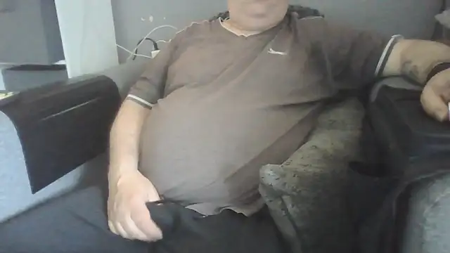 Snapshot of Naturistmale45 chatting on May 16, 2026, 2:27 pm Naturistmale45 online show from May 16, 2026, 2:27 pm